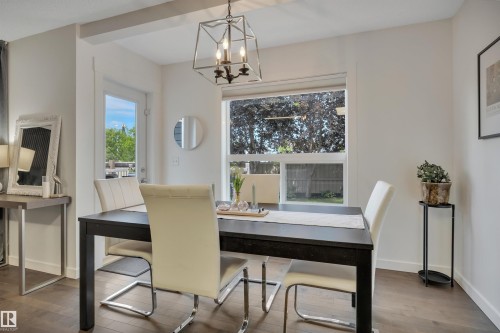 4029 Alexander Way Sw, Edmonton, AB - Indoor Photo Showing Dining Room