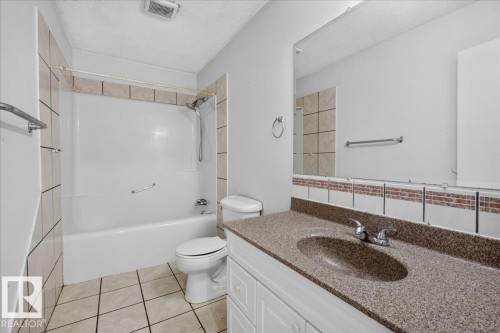 1939 61 Street Nw, Edmonton, AB - Indoor Photo Showing Bathroom
