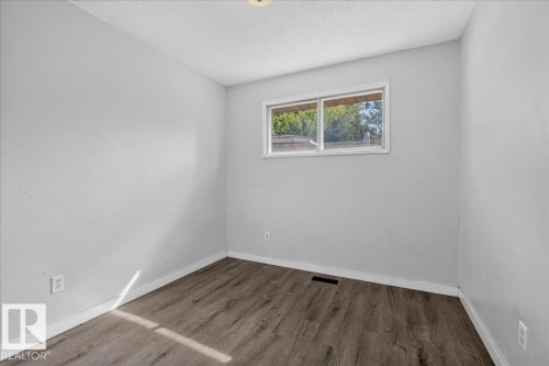 1939 61 Street Nw, Edmonton, AB - Indoor Photo Showing Other Room