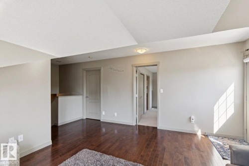 861 Graham Wynd, Edmonton, AB - Indoor Photo Showing Other Room