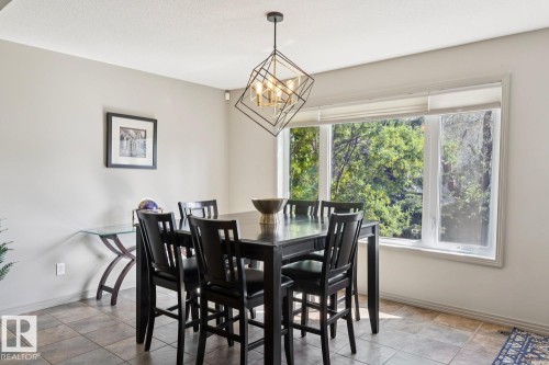861 Graham Wynd, Edmonton, AB - Indoor Photo Showing Dining Room