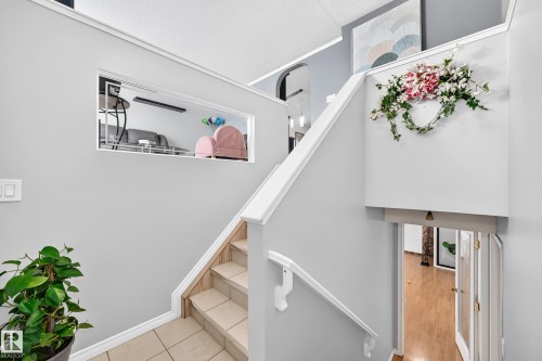 251 Dunvegan Road Nw, Edmonton, AB - Indoor Photo Showing Other Room