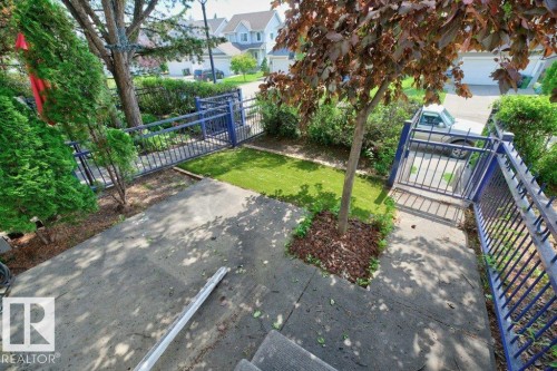 #7 8304 11 Av Sw, Edmonton, AB - Outdoor