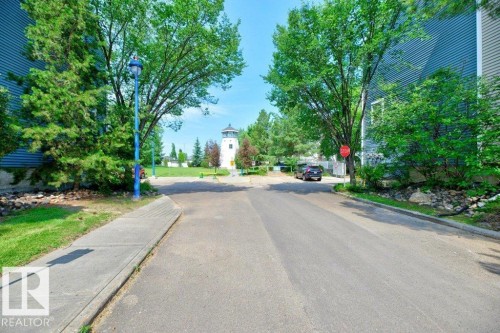 #7 8304 11 Av Sw, Edmonton, AB - Outdoor