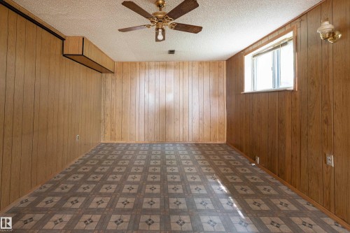 8502 76 Avenue Nw, Edmonton, AB - Indoor Photo Showing Other Room
