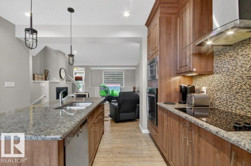 4237 Prowse Way, Edmonton, AB - Indoor Photo Showing Kitchen With Double Sink With Upgraded Kitchen