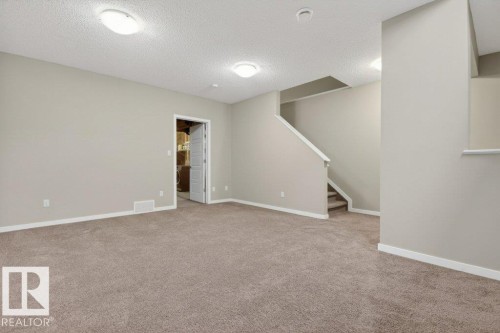 4237 Prowse Way, Edmonton, AB - Indoor Photo Showing Other Room