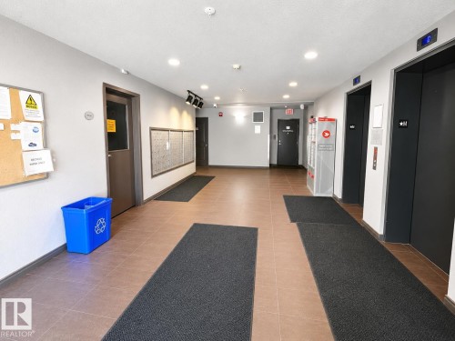 #244 301 Clareview Station Dr Nw, Edmonton, AB - Indoor Photo Showing Other Room