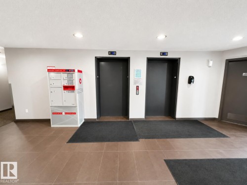 #244 301 Clareview Station Dr Nw, Edmonton, AB - Indoor