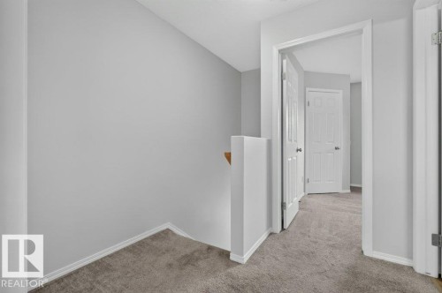 #10 2816 34 Av Nw, Edmonton, AB - Indoor Photo Showing Other Room