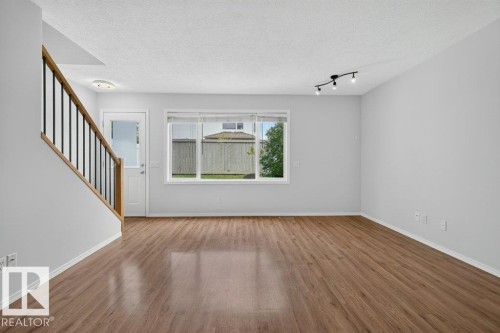 #10 2816 34 Av Nw, Edmonton, AB - Indoor Photo Showing Other Room