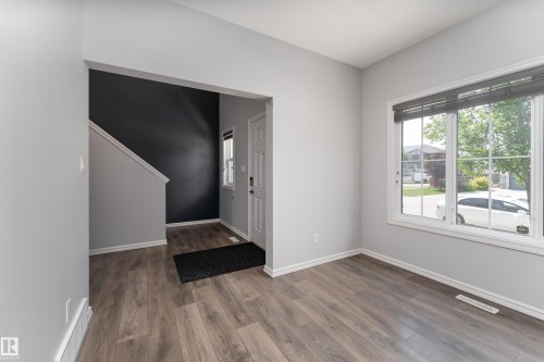 8811 223 Street Nw, Edmonton, AB - Indoor Photo Showing Other Room