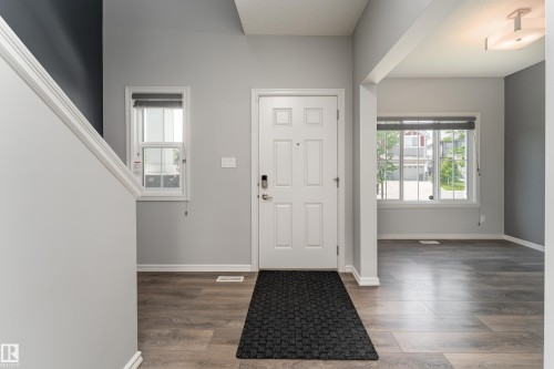 8811 223 Street Nw, Edmonton, AB - Indoor Photo Showing Other Room