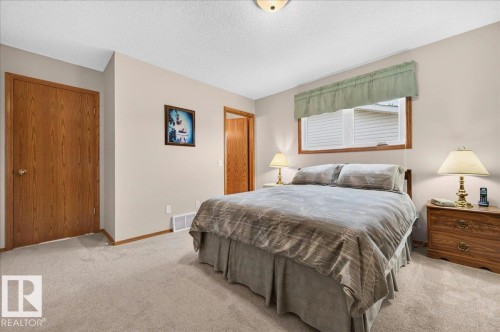 10 Westmews, Fort Saskatchewan, AB - Indoor Photo Showing Bedroom