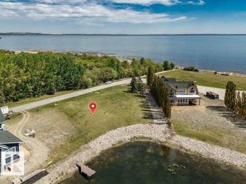 12 Sunset Harbour, Rural Wetaskiwin County, AB 