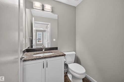 1107 162 Street Sw, Edmonton, AB - Indoor Photo Showing Bathroom