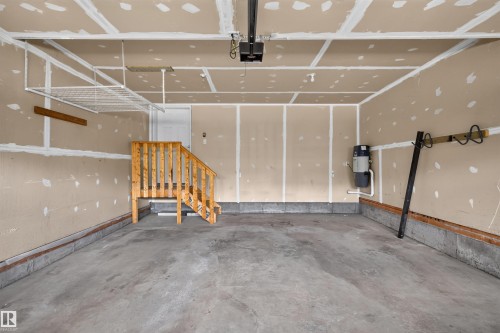 1107 162 Street Sw, Edmonton, AB - Indoor Photo Showing Garage
