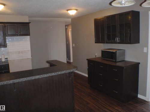 5424 Willock Crescent, Swan Hills, AB - Indoor Photo Showing Kitchen