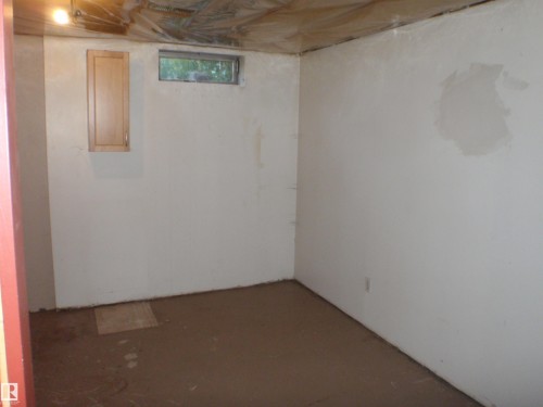 5424 Willock Crescent, Swan Hills, AB - Indoor