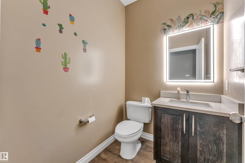 Bathroom - 121 64 Street Sw, Edmonton, AB - Indoor Photo Showing Bathroom