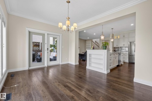 6311 Mann Place Nw, Edmonton, AB - Indoor