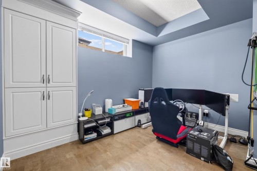 6311 Mann Place Nw, Edmonton, AB - Indoor Photo Showing Other Room
