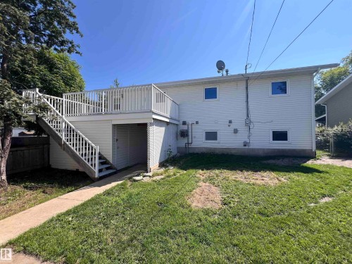 4602 52 Avenue, Bentley, AB - Outdoor With Exterior