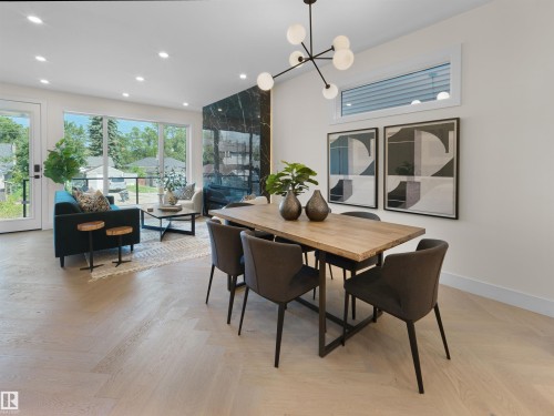 8136 77 Avenue Nw, Edmonton, AB - Indoor Photo Showing Dining Room