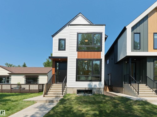 8136 77 Avenue Nw, Edmonton, AB - Outdoor