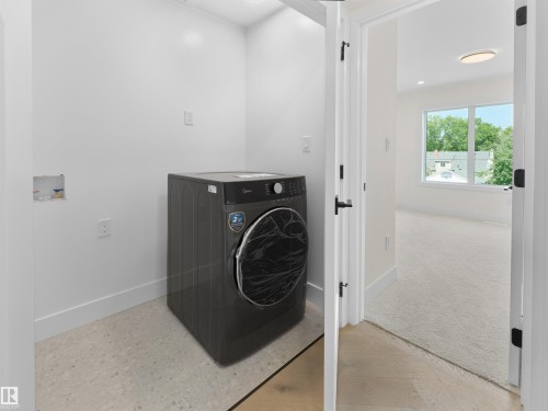 8136 77 Avenue Nw, Edmonton, AB - Indoor Photo Showing Laundry Room