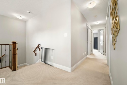 9844 75 Avenue Nw, Edmonton, AB - Indoor Photo Showing Other Room