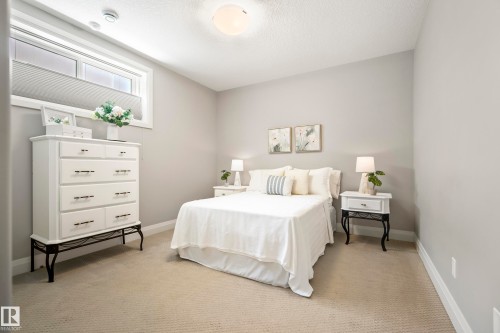 9844 75 Avenue Nw, Edmonton, AB - Indoor Photo Showing Bedroom