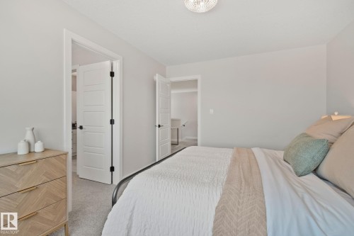 579 Kleins Crescent, Leduc, AB - Indoor Photo Showing Bedroom