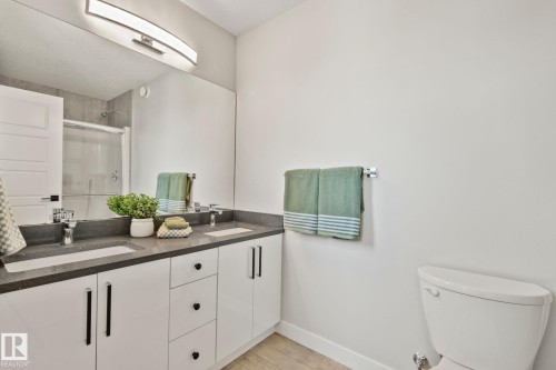 579 Kleins Crescent, Leduc, AB - Indoor Photo Showing Bathroom