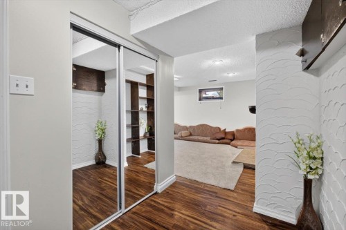 14735 123 Street Nw, Edmonton, AB - Indoor