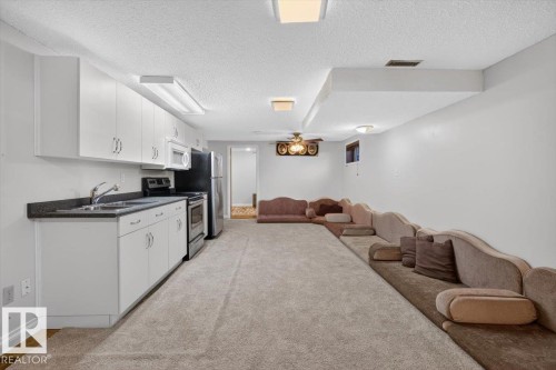 14735 123 Street Nw, Edmonton, AB - Indoor