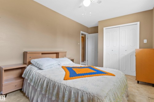 12316 135 Avenue Nw, Edmonton, AB - Indoor Photo Showing Bedroom