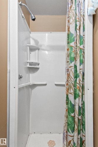 12316 135 Avenue Nw, Edmonton, AB - Indoor Photo Showing Other Room