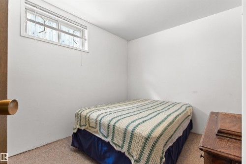 12316 135 Avenue Nw, Edmonton, AB - Indoor Photo Showing Bedroom