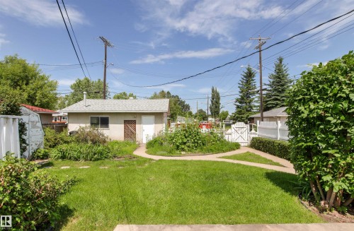 12316 135 Avenue Nw, Edmonton, AB - Outdoor