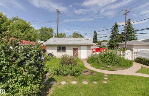 12316 135 Avenue Nw, Edmonton, AB - Outdoor