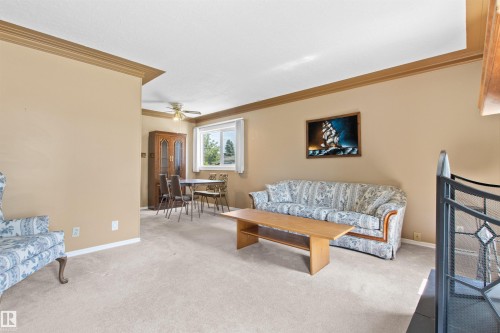 12316 135 Avenue Nw, Edmonton, AB - Indoor