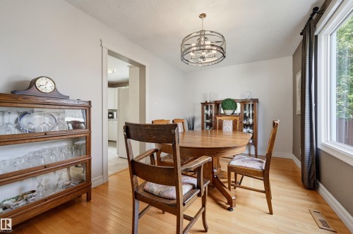 8724 187 Street Nw, Edmonton, AB - Indoor Photo Showing Dining Room