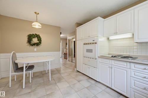 8724 187 Street Nw, Edmonton, AB - Indoor