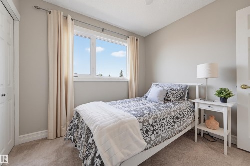 8724 187 Street Nw, Edmonton, AB - Indoor Photo Showing Bedroom