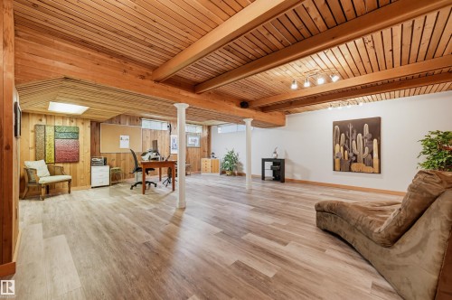 8724 187 Street Nw, Edmonton, AB - Indoor
