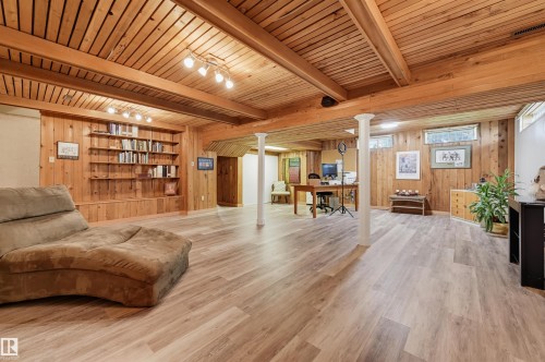 8724 187 Street Nw, Edmonton, AB - Indoor