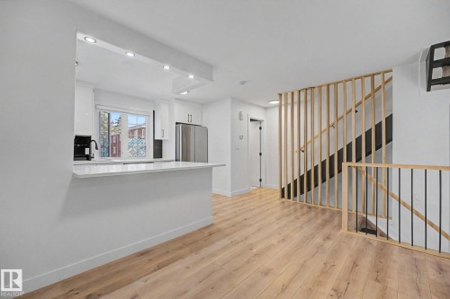 17084 67 Avenue Nw, Edmonton, AB - Indoor Photo Showing Other Room