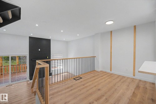 17084 67 Avenue Nw, Edmonton, AB - Indoor Photo Showing Other Room