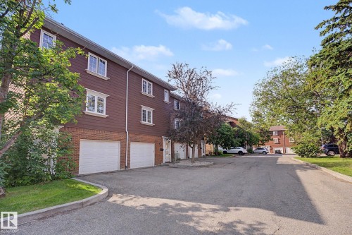17084 67 Avenue Nw, Edmonton, AB - Outdoor